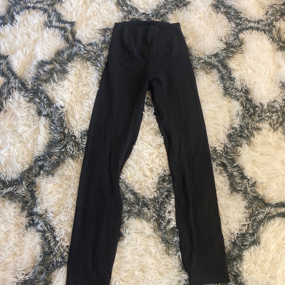 Black lululemon leggings